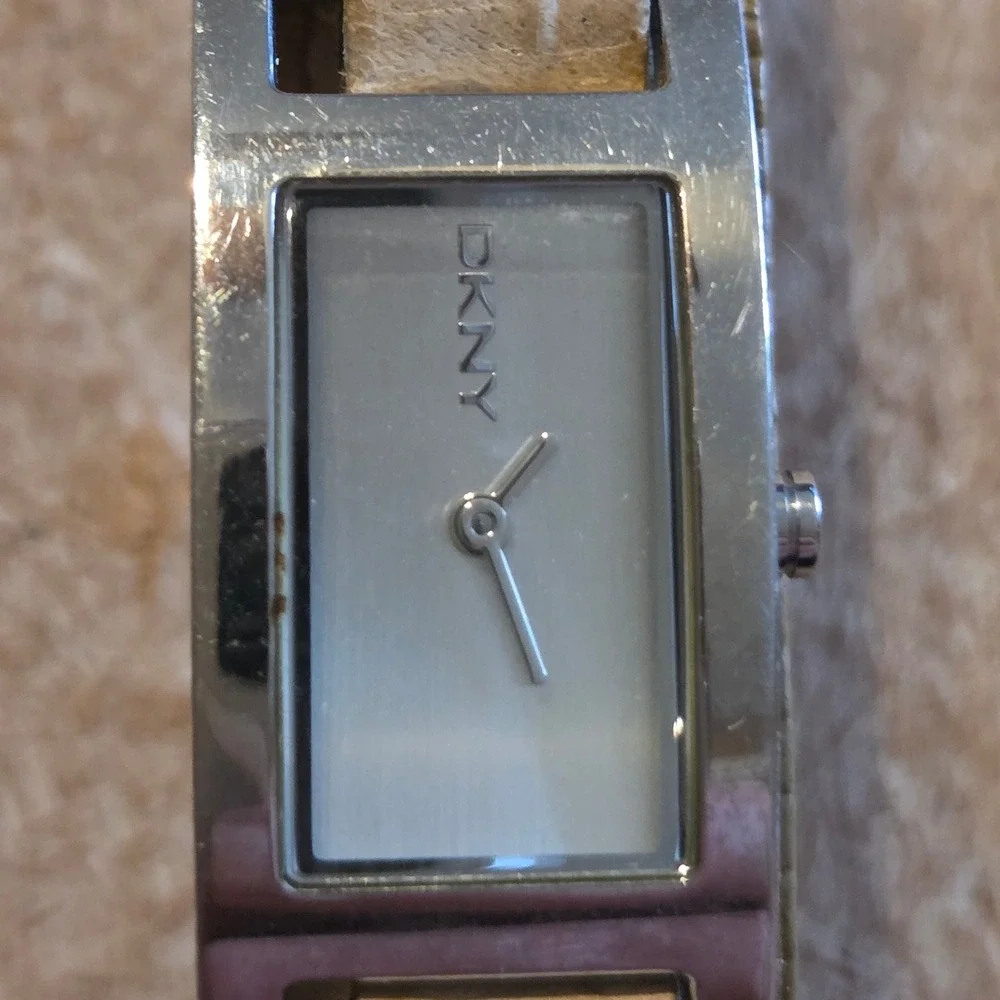 Designer Watch Lot 7pc Jaz Paris Guess Juicy Couture DKNY(2) Kenneth Cole Timex